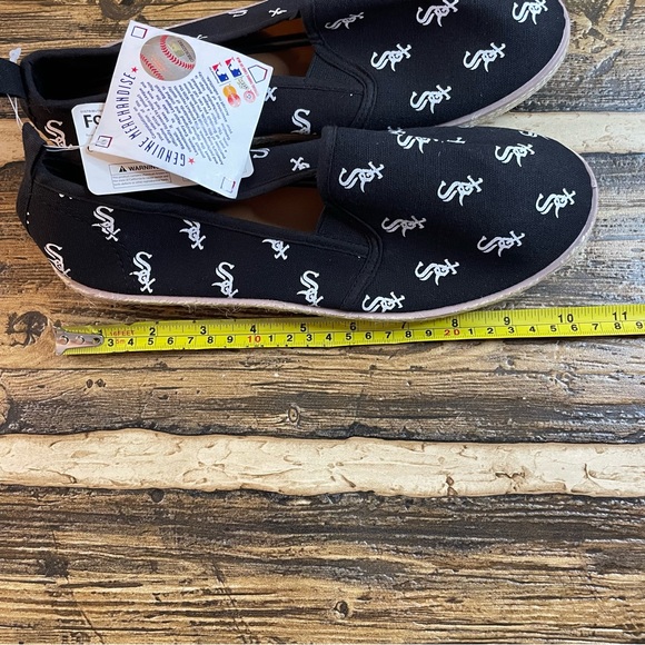 Forever Collectibles Chicago White Sox women’s slip on loafer XL - Picture 14 of 14
